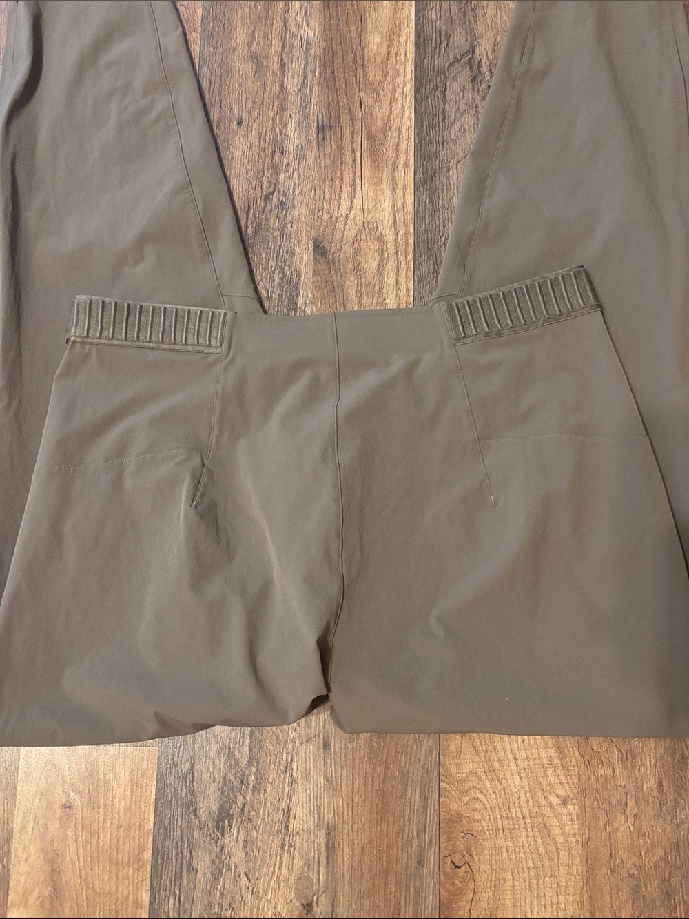 Lululemon Lab Olive Green Esker Trouser Casual Pants size 10 - Picture 15 of 15